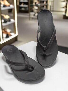 Olukai Ho'opio Malua Flip Flops Sandals Women's Sz 8.5